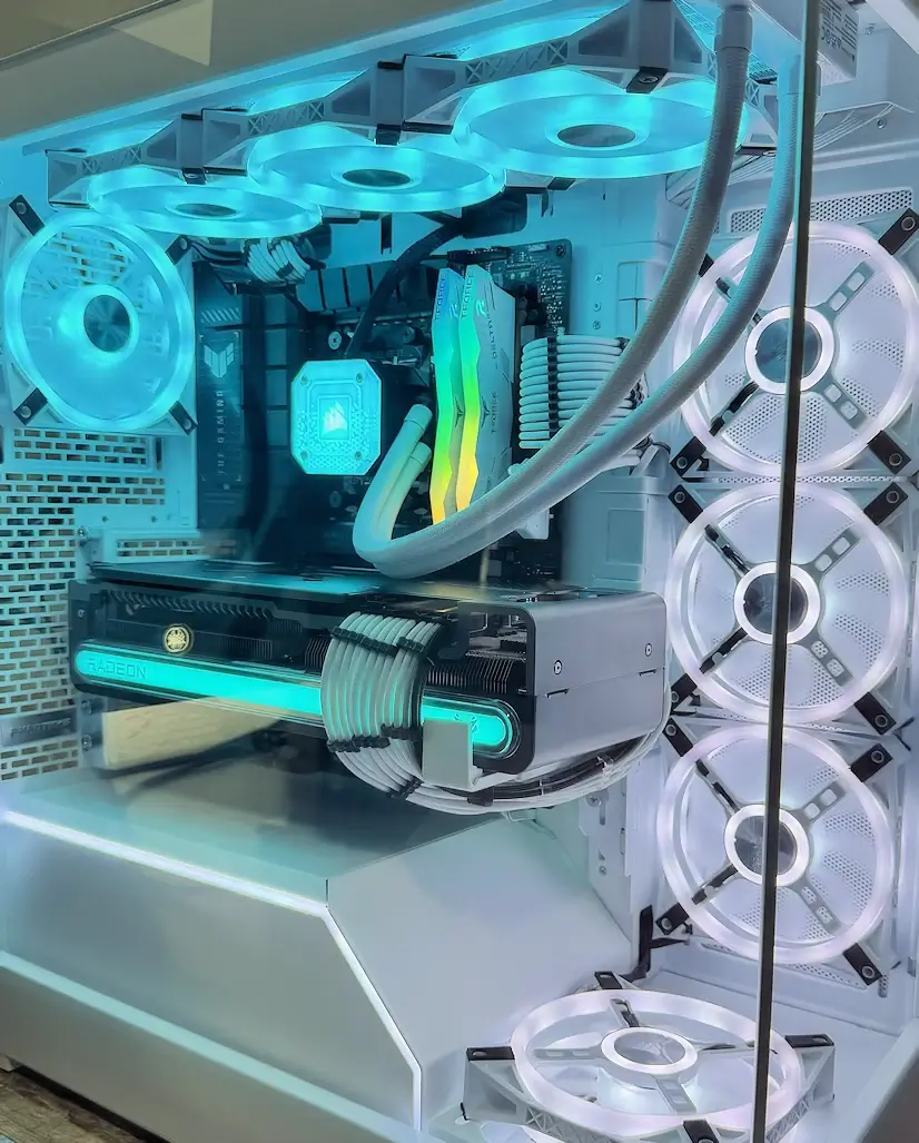Montaje Gaming PC Phanteks Patones Montaje Gaming PC Phanteks Patones